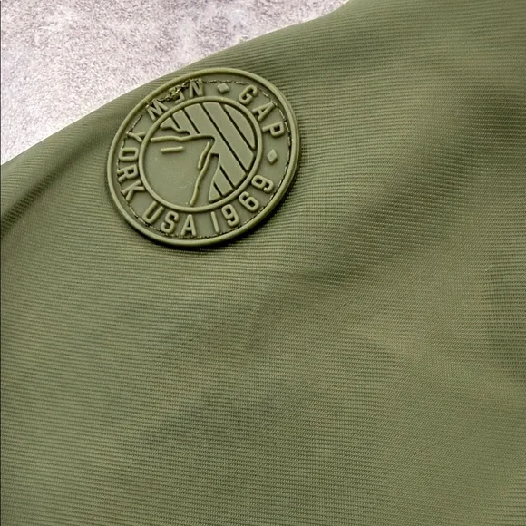 GAP Baby Green Jacket with Faux Fur Hood. - Picture 4 of 6